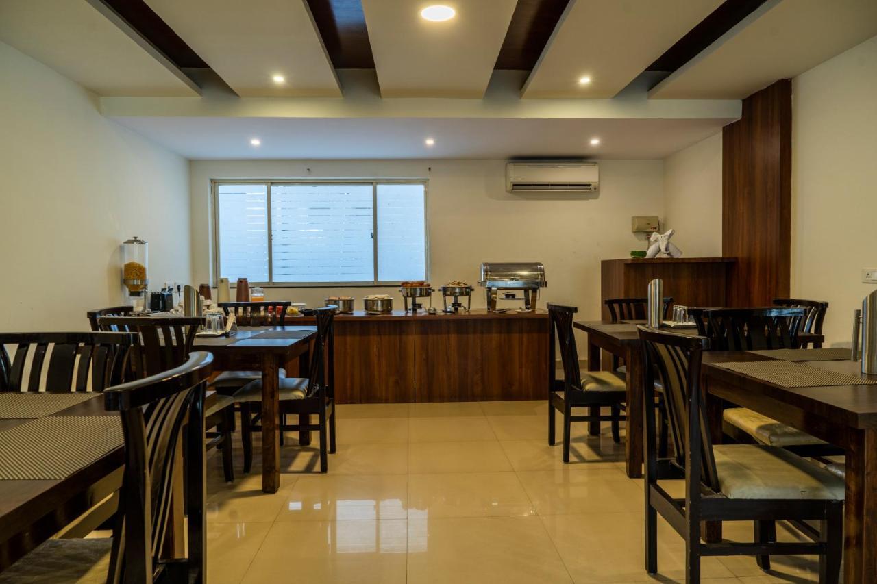 Fabhotel Prime Krrish Inn 海得拉巴 外观 照片