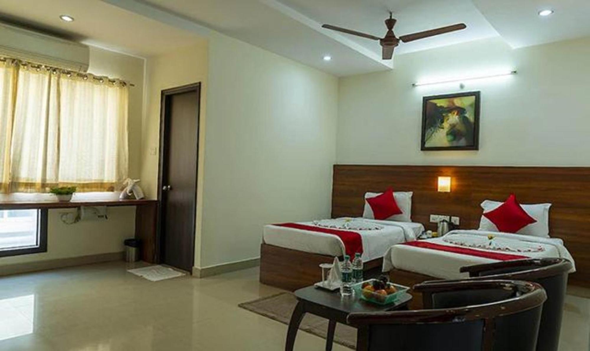 Fabhotel Prime Krrish Inn 海得拉巴 外观 照片