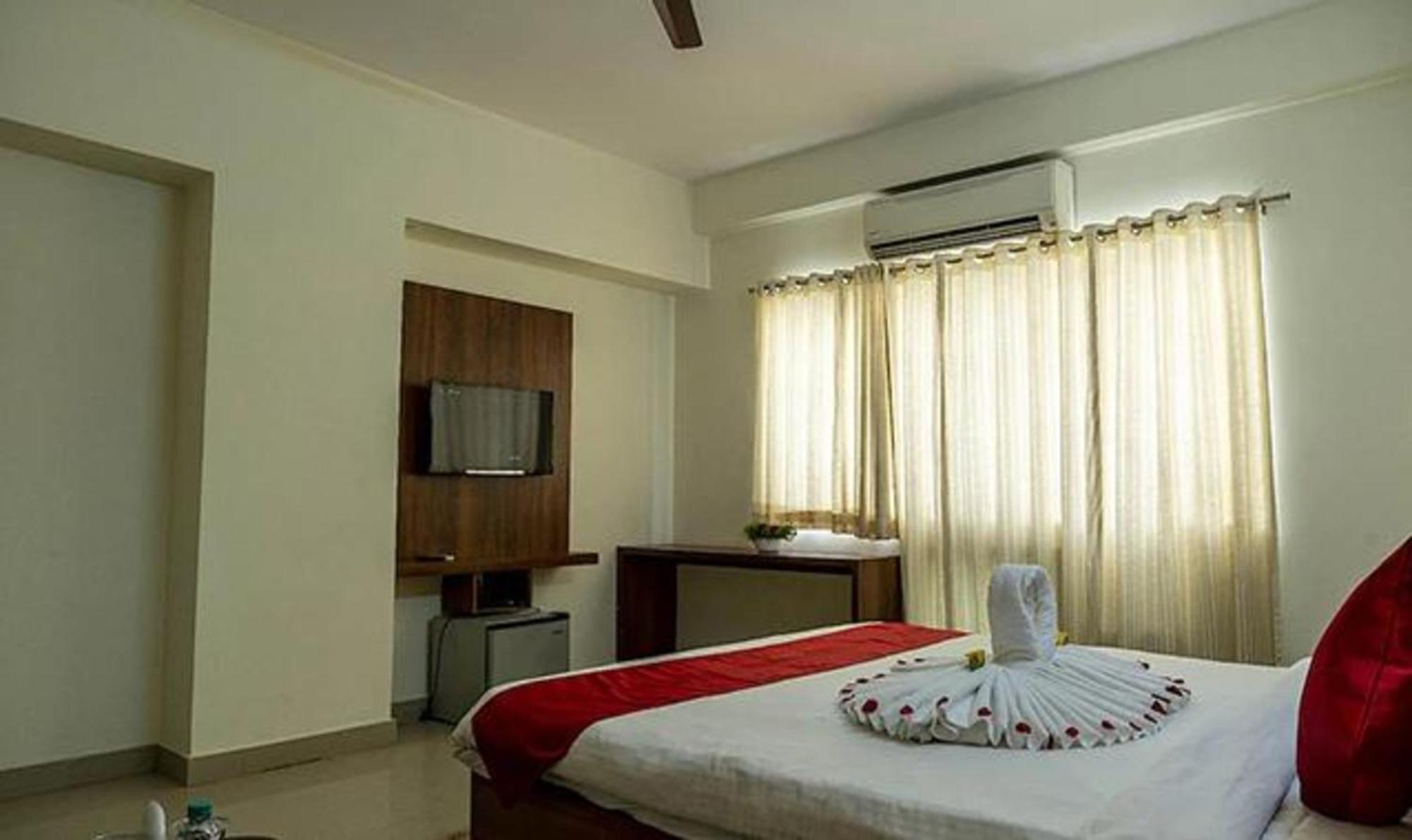 Fabhotel Prime Krrish Inn 海得拉巴 外观 照片